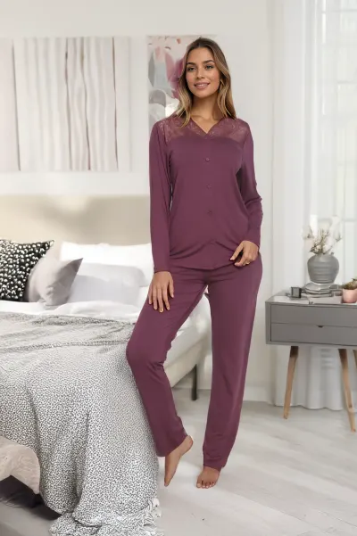 Kadın Uzunkol Dantelli Önü Düğmeli Pijama Takımı C840-243