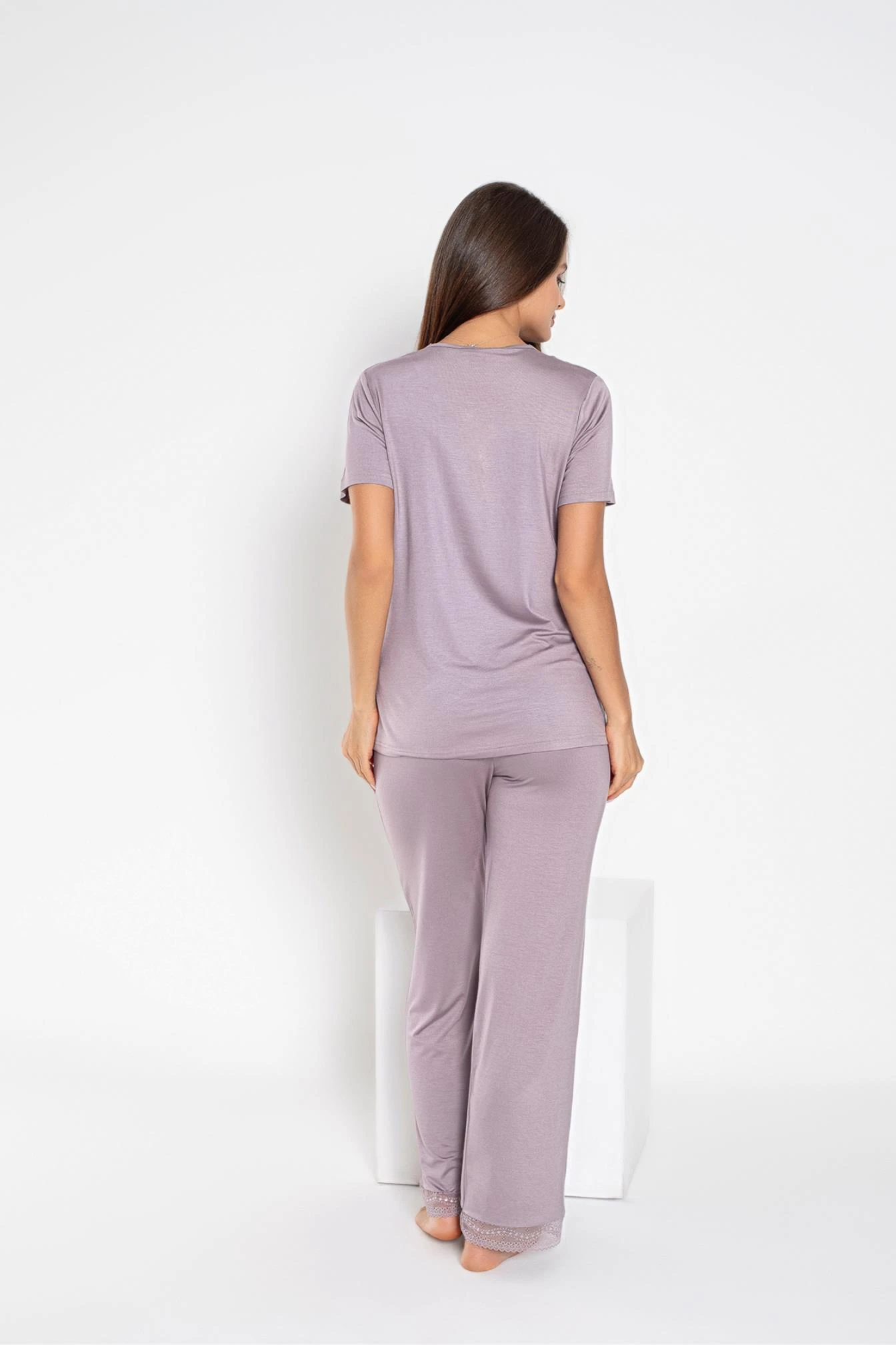 Kadın Viscon Kısakol V Yaka Dantelli Pijama Takımı C840-809