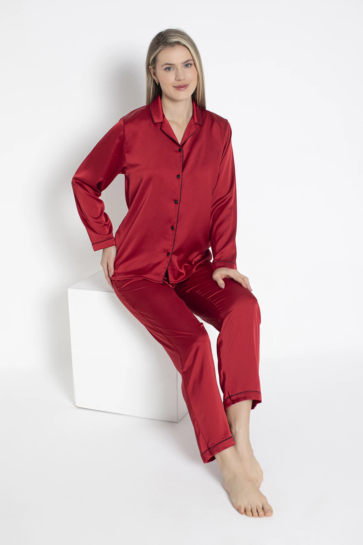 Sevgililer Gününe Özel Saten Pijama Takımı Çamaşır Kutusu