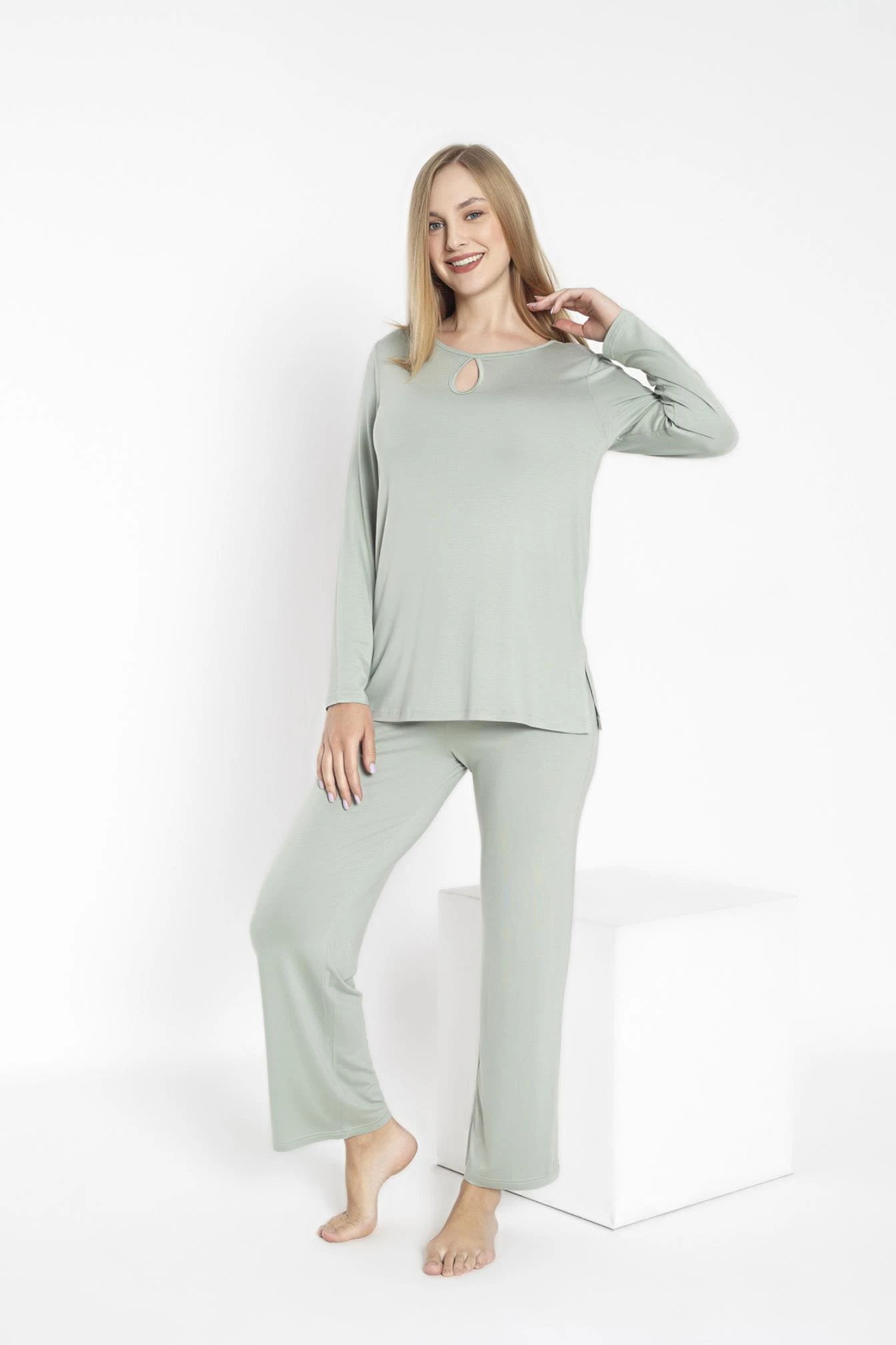 KADIN VİSKON UZUNKOL PİJAMA TAKIM C840-806