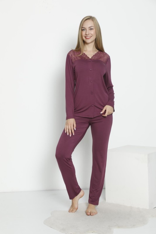 Kadın Uzunkol Dantelli Önü Düğmeli Pijama TakımıC840-243