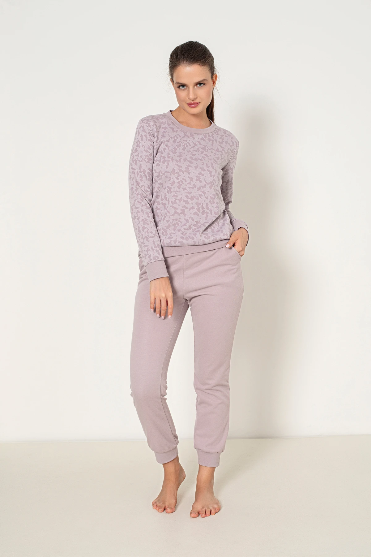 KADIN UZUNKOLLU PİJAMA TAKIM C840-826