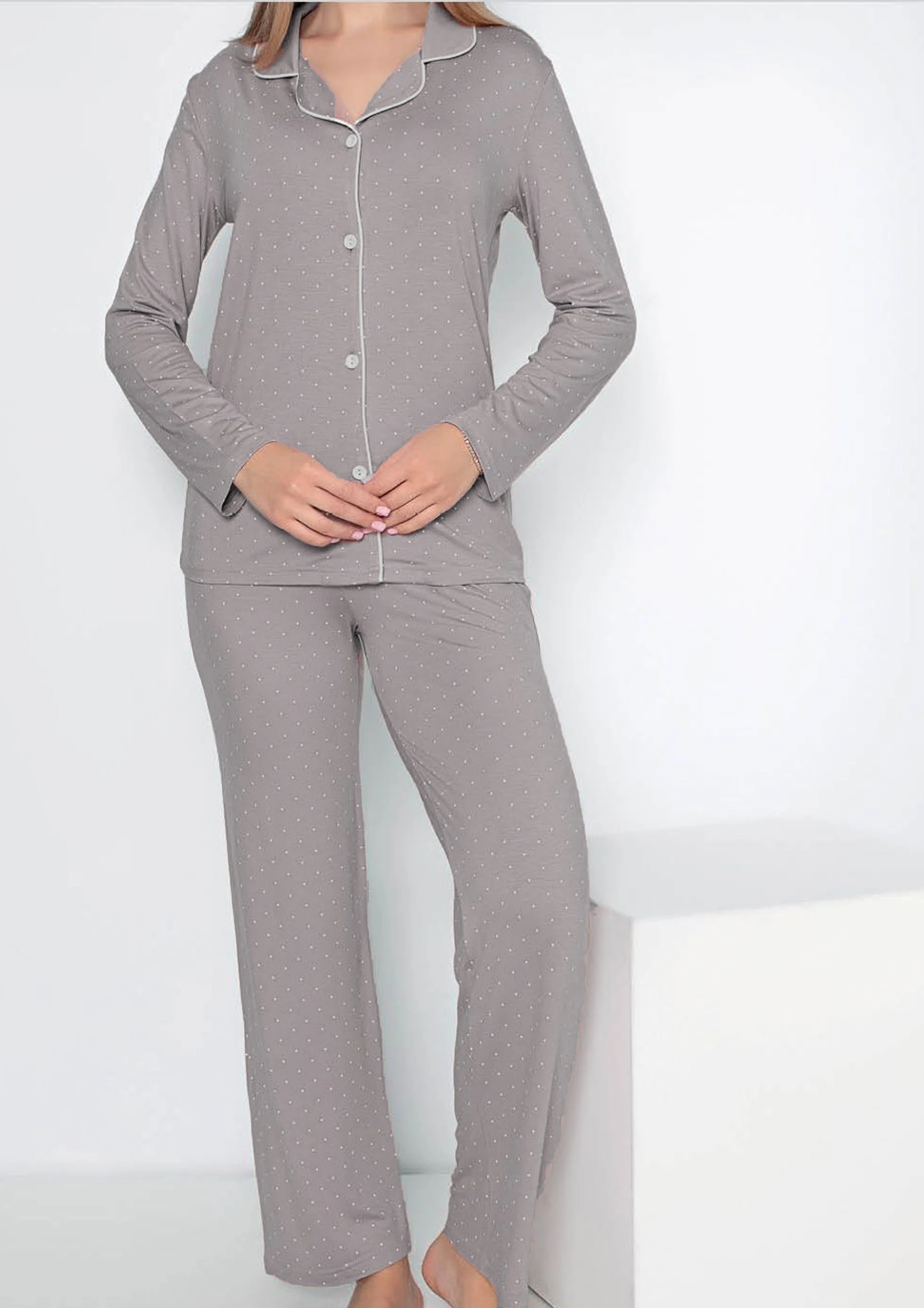 Kadın Viskon Önü Düğmeli Uzunkol Pijama Takımı C840-842