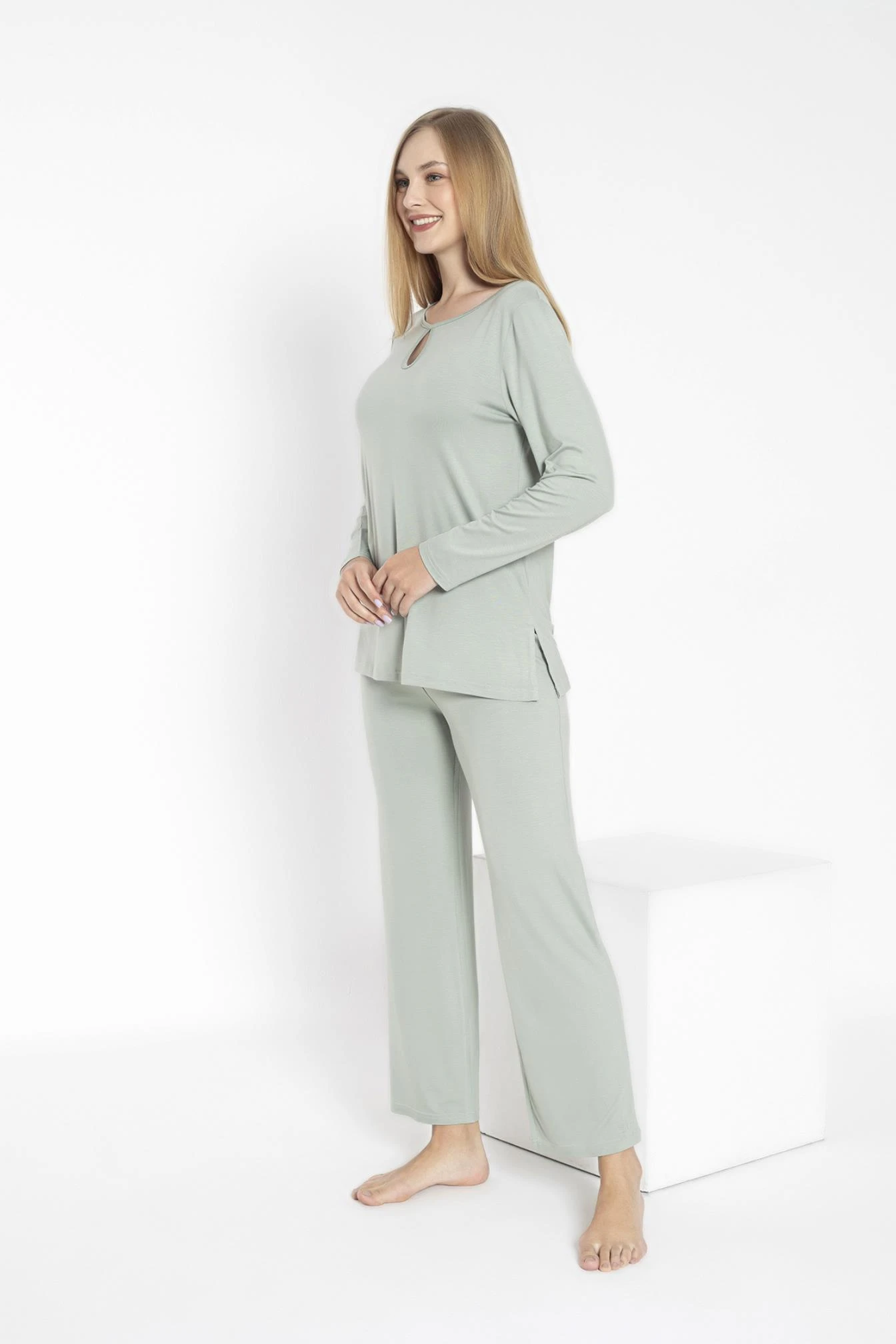 KADIN VİSKON UZUNKOL PİJAMA TAKIM C840-806